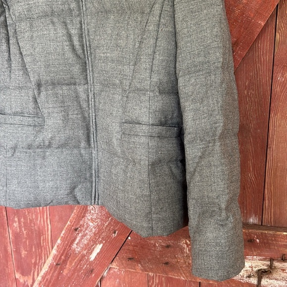 Ann Taylor heather gray goose down puffer zipper jacket. Shawl collar NWT. Large - Picture 3 of 9